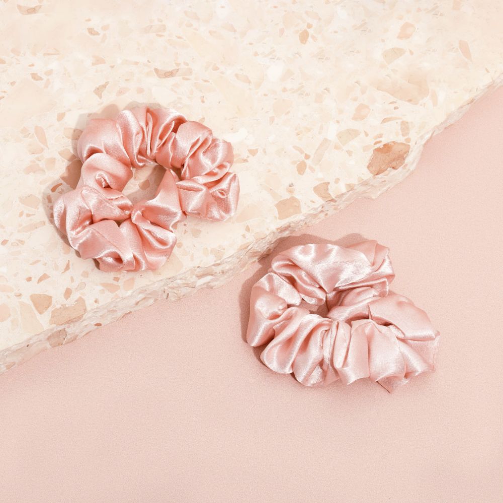 Jelly Ko Cherry On Top Scrunchies Set and Travel Bag 12cm