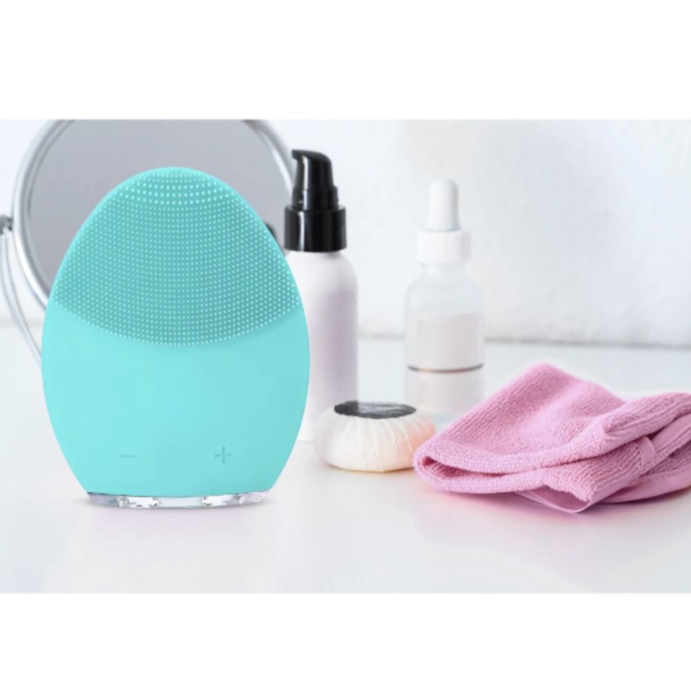 Wellcare Vibrating Facial Brush Green